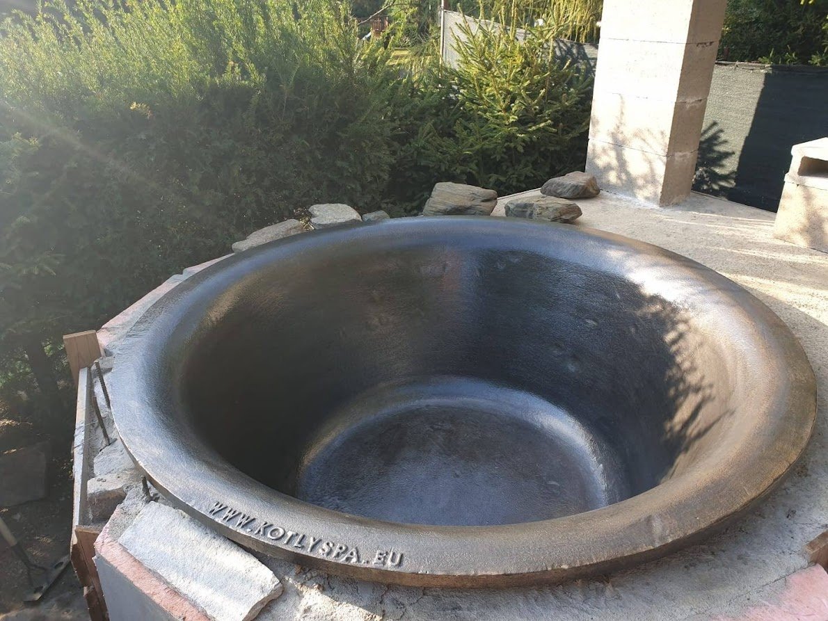 Żeliwny kocioł SPA – detal